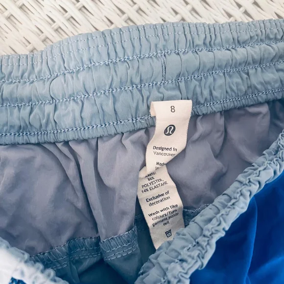 💙✨ LULULEMON EVERGREEN HIGH-RISE RUNNING SHORTS (SIZE 8) ✨💜 - Picture 5 of 5